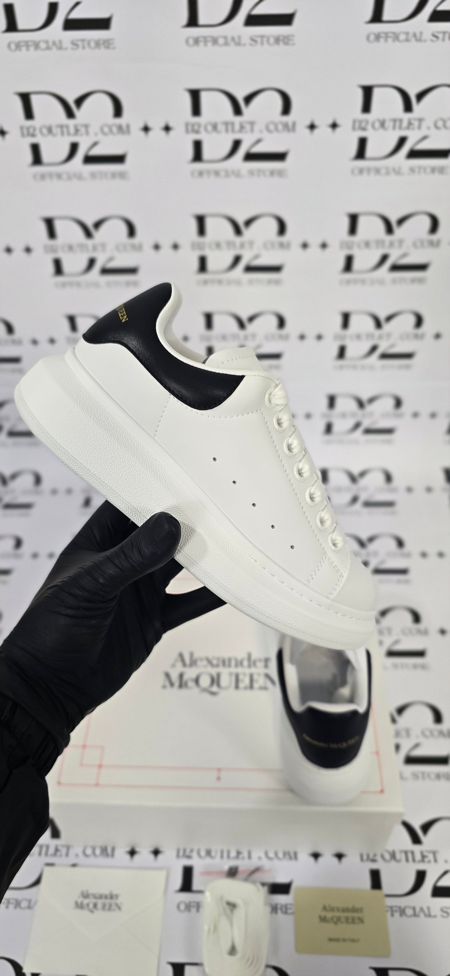 ALEXANDER MCQUEEN CLASSICA PELLE