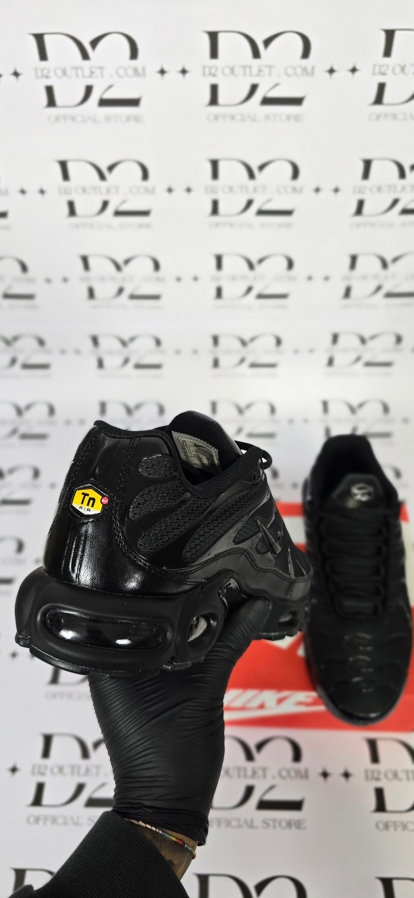 NIKE TN TOTAL BLACK