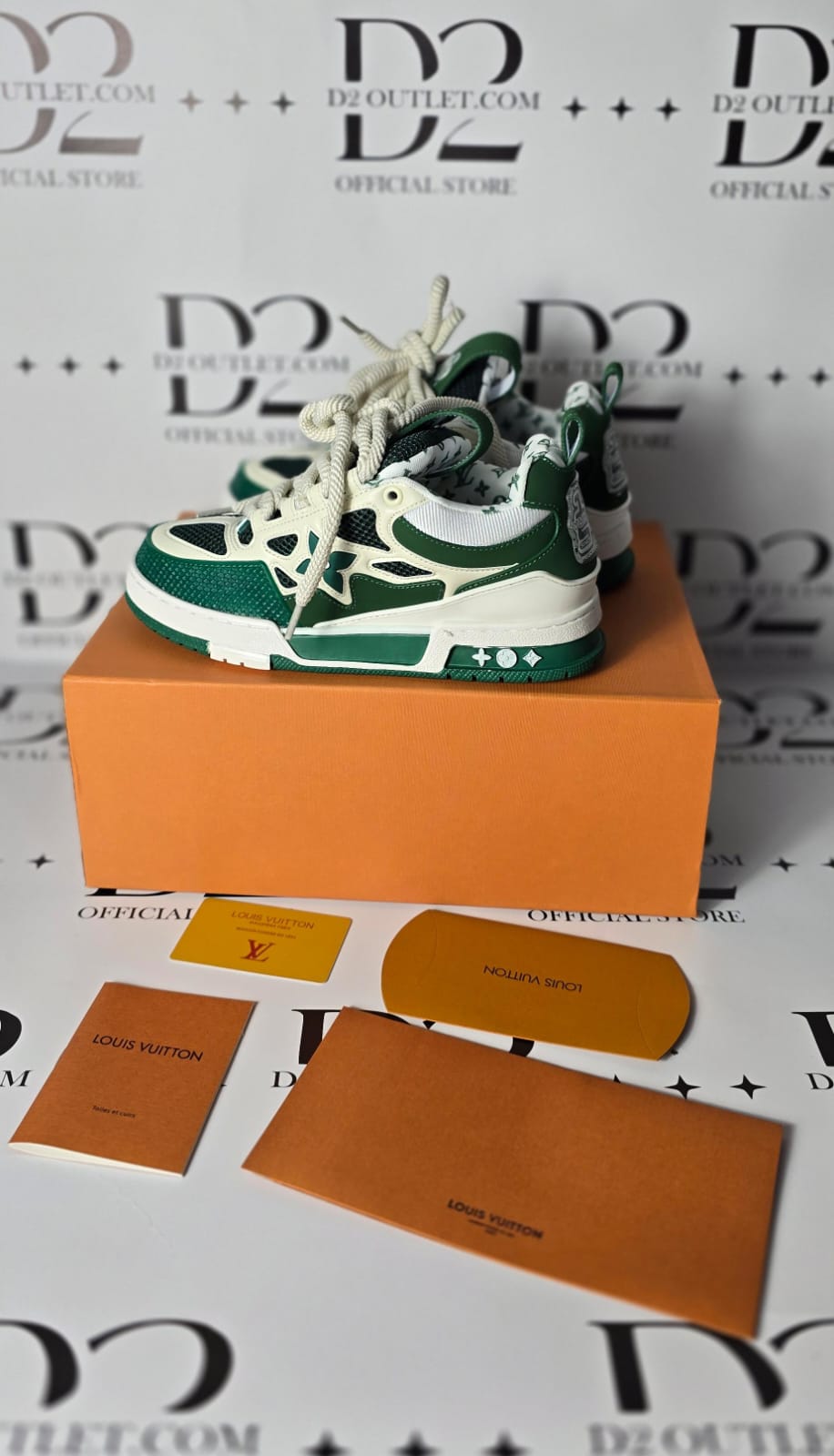 LV skate Green white