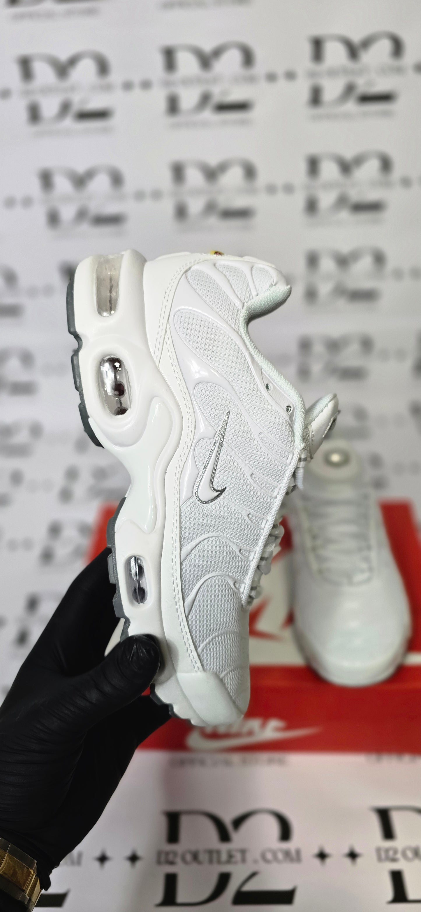 NIKE TN TOTAL WHITE