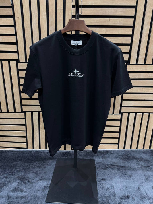 T-shirt stone island