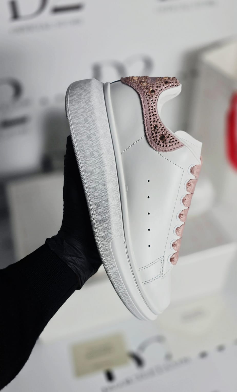 #9 Alexander McQueen Rosa Brillantini