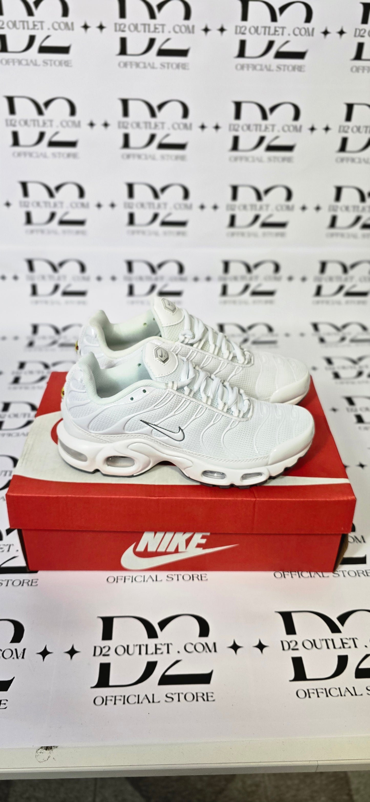 NIKE TN TOTAL WHITE