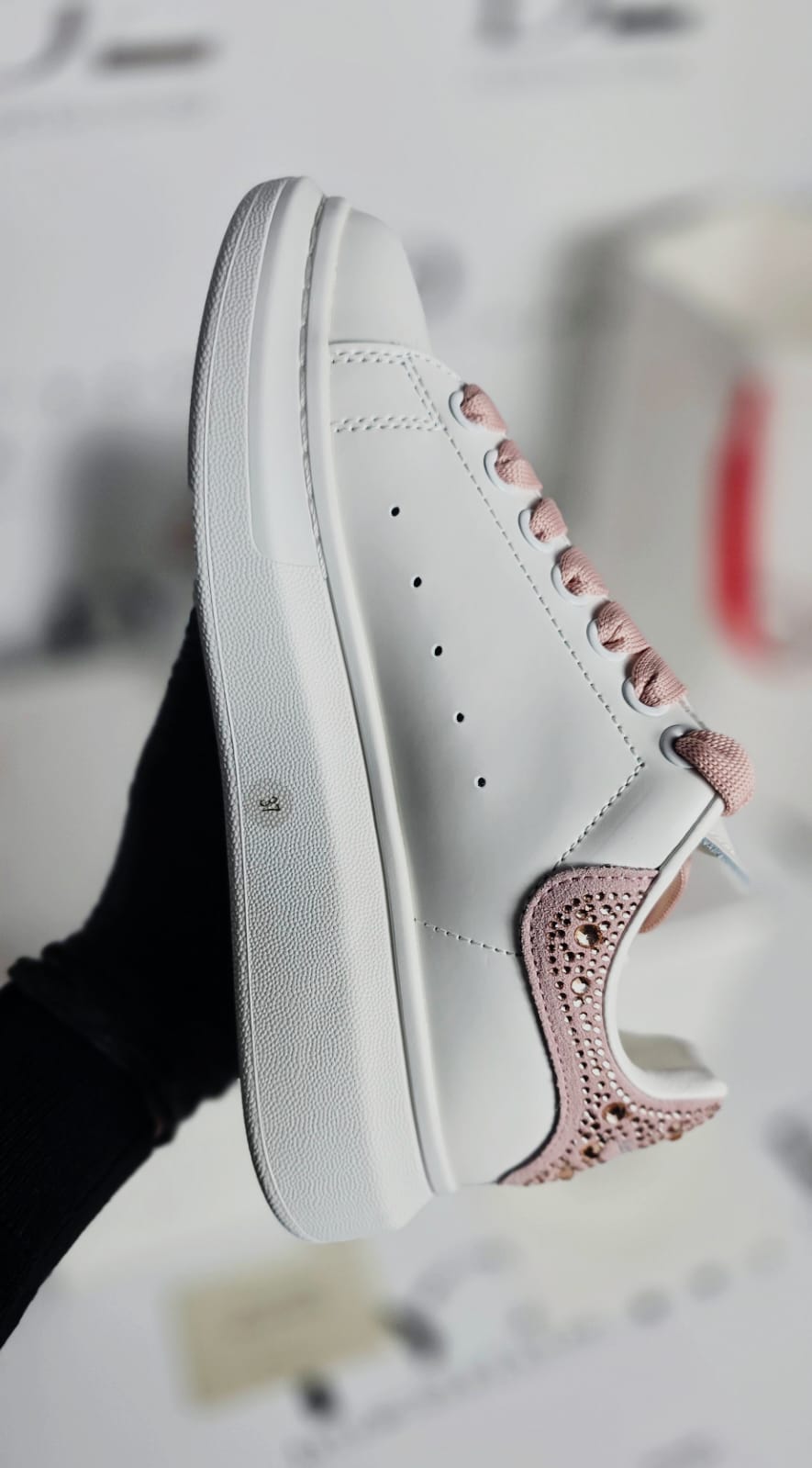 #9 Alexander McQueen Rosa Brillantini